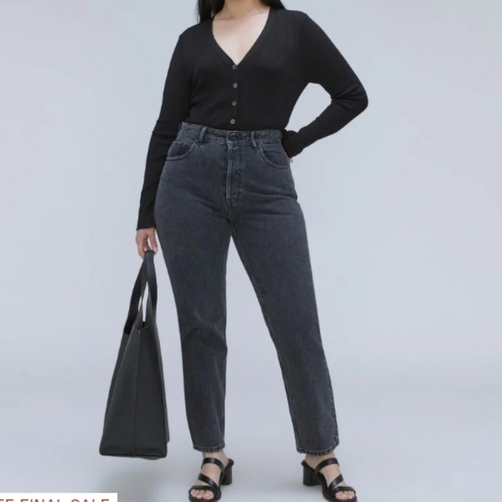 Everlane Women's The Curvy '90s Cheeky Straight Jean Button Fly Washed Black 27